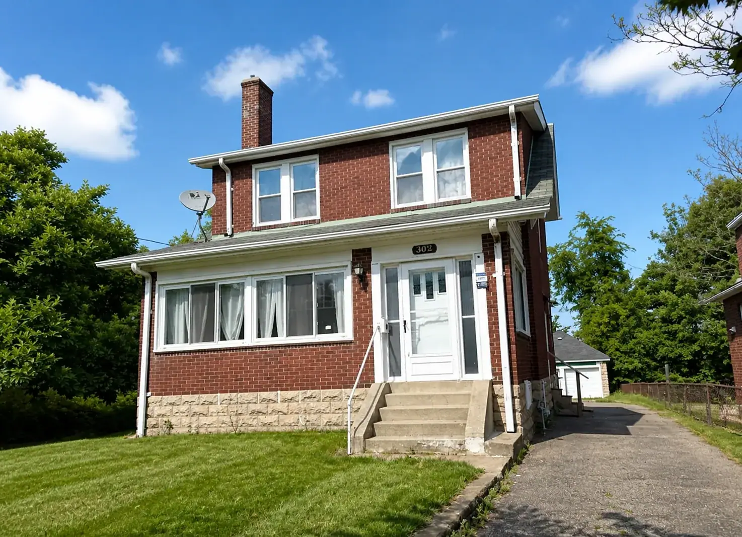 Дом по адресу 302 McCutcheon Ln, Pittsburgh, PA 15235